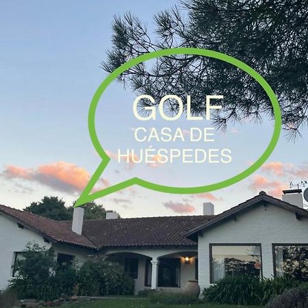 Golf - Casa De Huespedes Villa Tandil Eksteriør billede