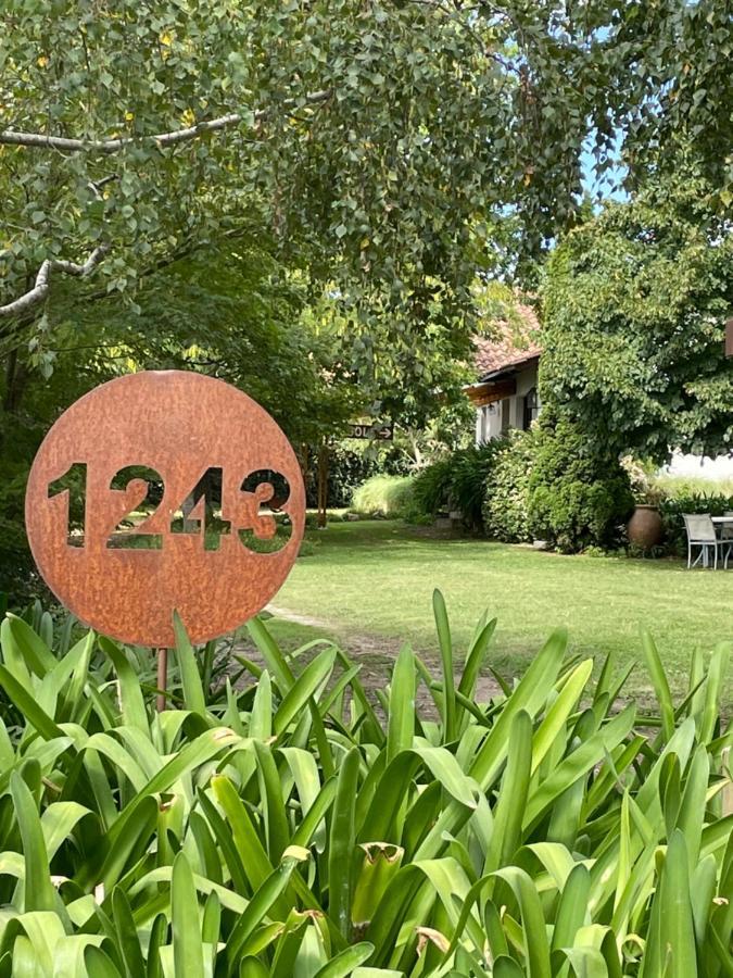 Golf - Casa De Huespedes Villa Tandil Eksteriør billede