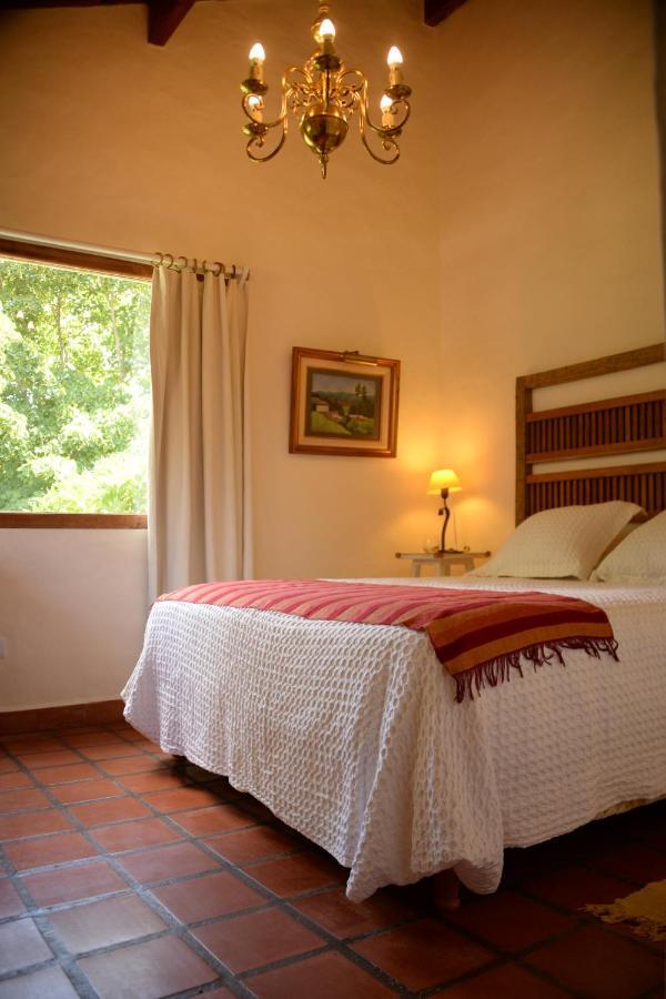 Golf - Casa De Huespedes Villa Tandil Eksteriør billede