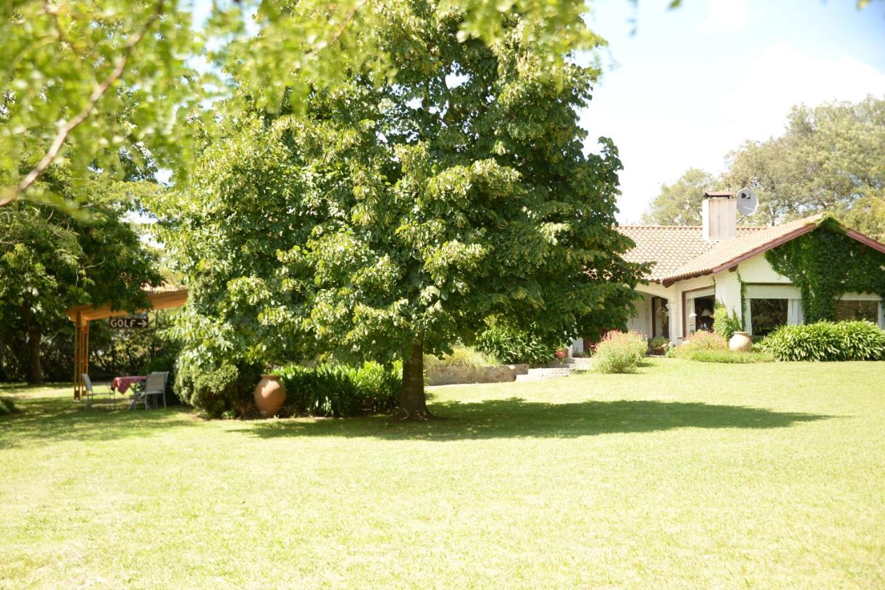 Golf - Casa De Huespedes Villa Tandil Eksteriør billede